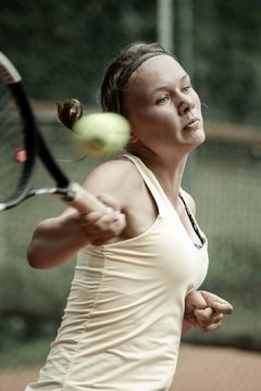 Ausschnitte 1242 - Laura Sophie Sohn